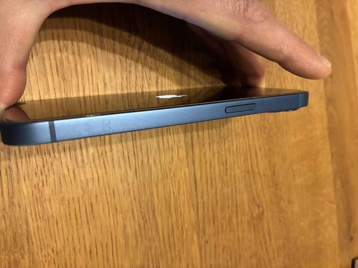 Apple Telefoni cellulari / Smartphones: Iphone 13 Blau 256 GB wie neu. – Usato da Münchenstein venduto da pricehouse 3