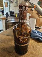 Bierflasche "Unser Bier" aus Basel mit Bügel (D)