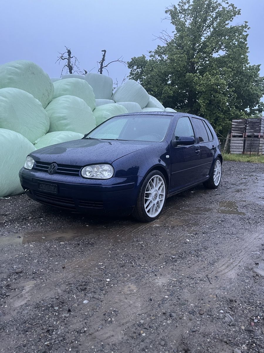 VW Automobili: VW Golf 4 – Difettoso da Kirchberg BE venduto da luk_99lr