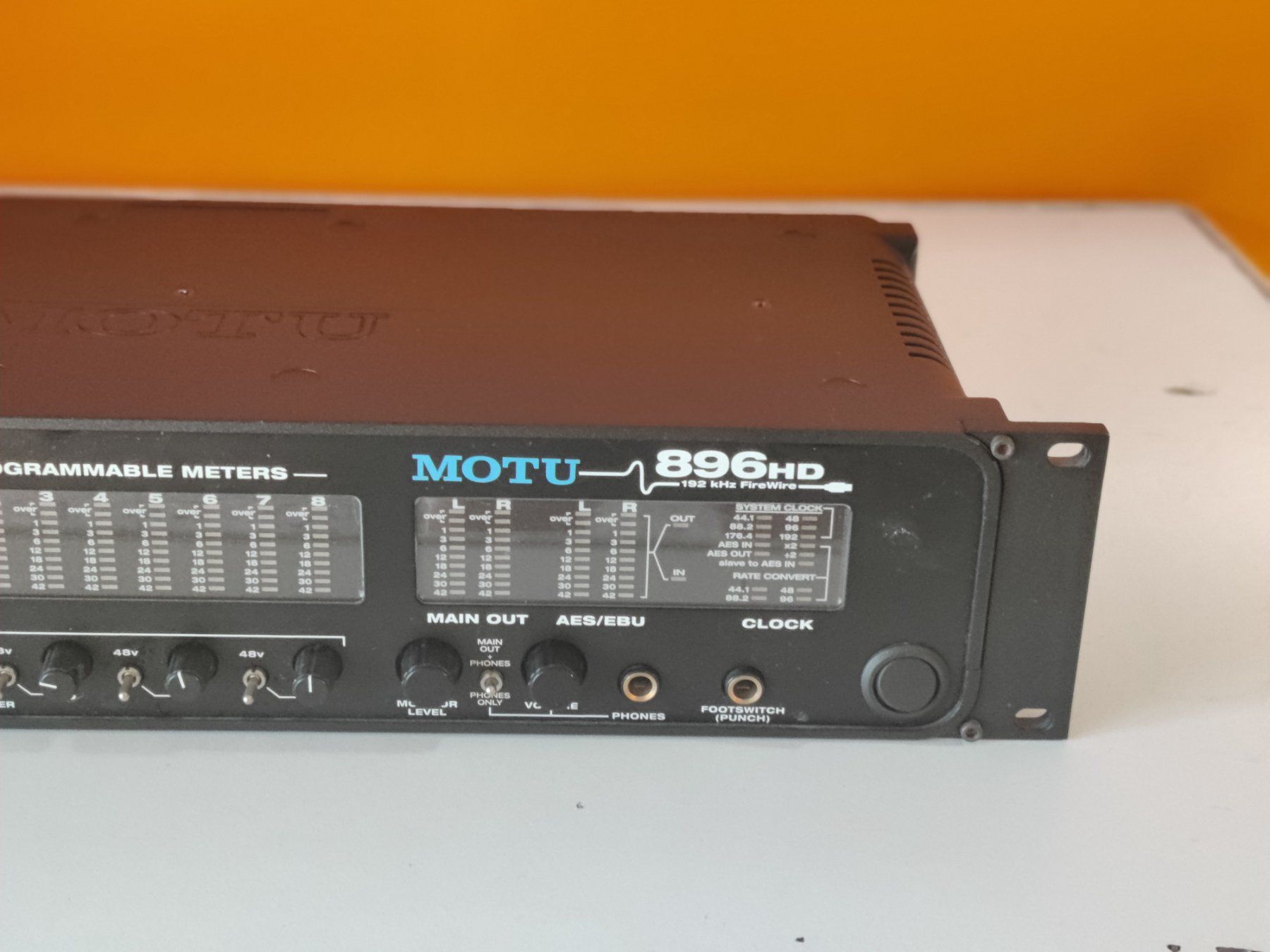 Attrezzatura per studi di registrazione: MOTU 896HD FireWire Audio Interface – Usato da Viganello venduto da XTECHSTOREX 3