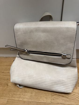 Neuer kleiner Rucksack in Beige - Perfekt für Alltag!