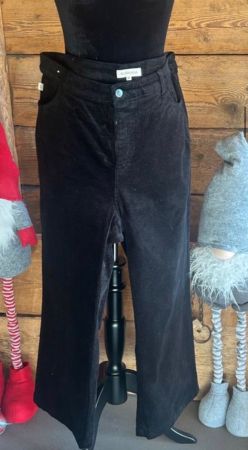 Surkana pantalon en velours côtelé noir