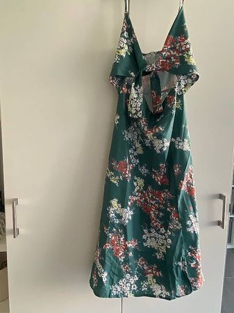 schönes leichtes Sommerkleid mit Blumenprint, Gr. M