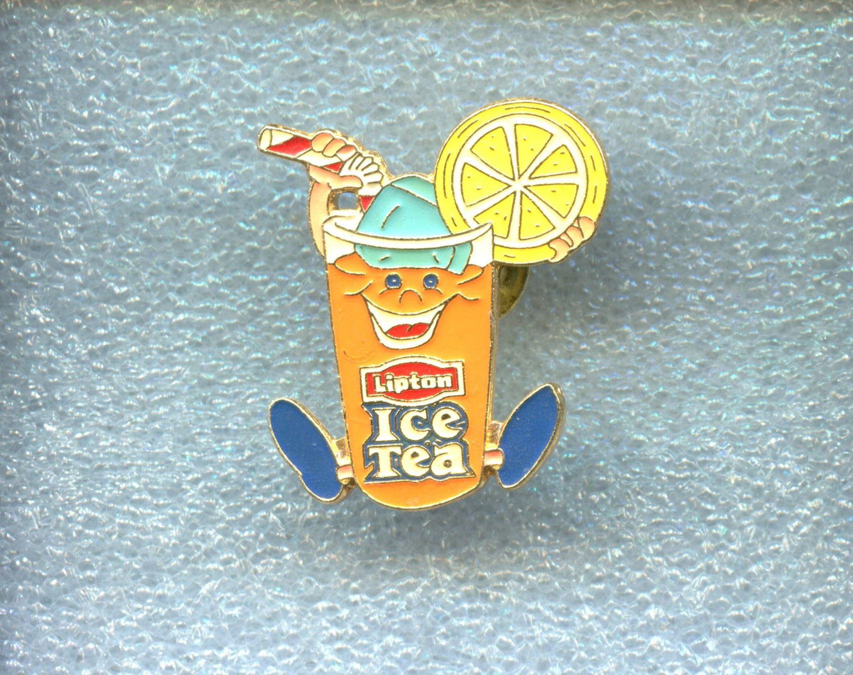 Placchette & Badge: Lipton  Ice Tea – Usato da Winterthur venduto da Sammleroase
