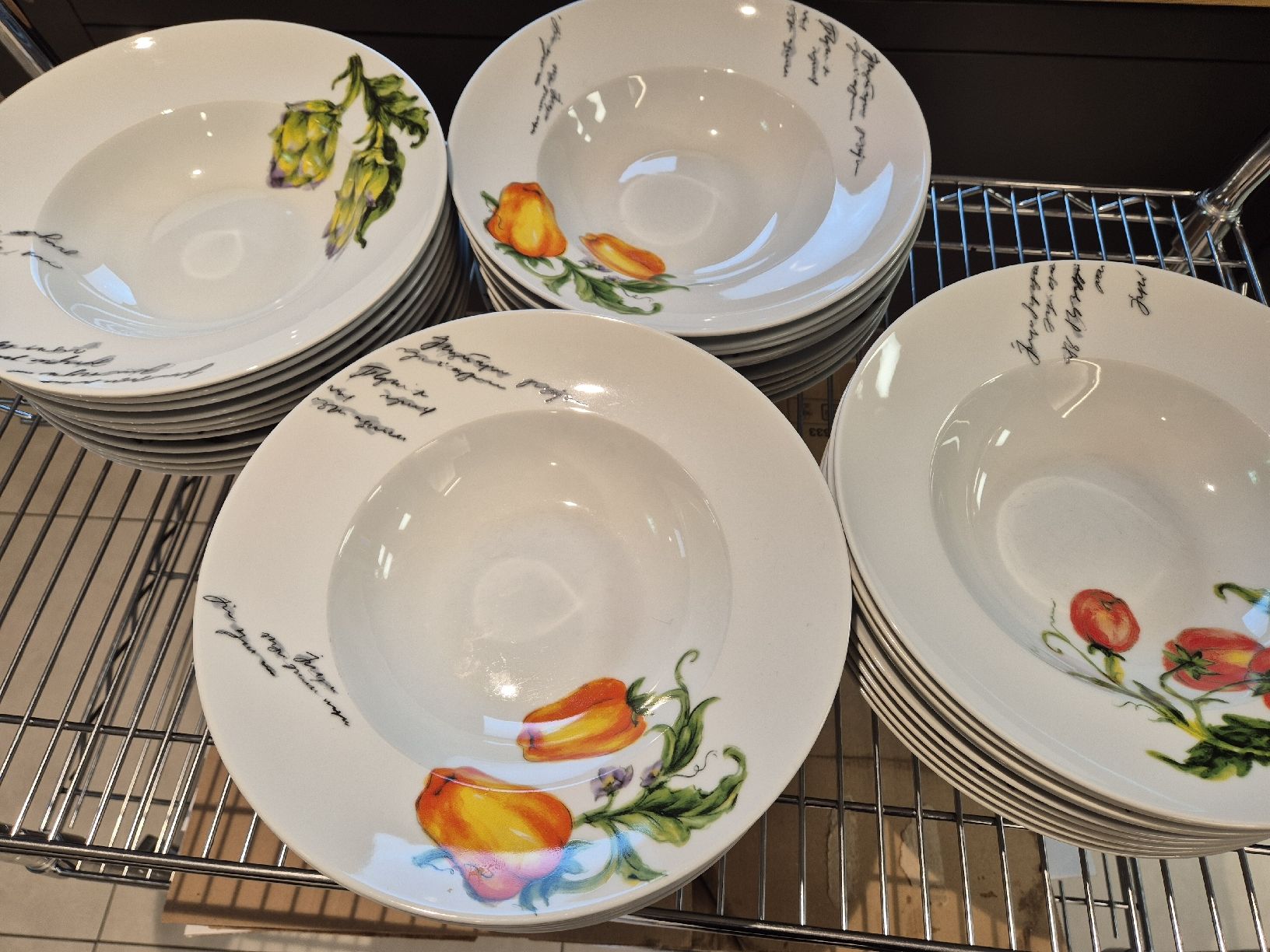 Assiettes: Schöne Pasta Teller Set 10 Stk. mit 3 versch.Gemüse Motiven – Neuf (Voir description) à Luzern par michschm7