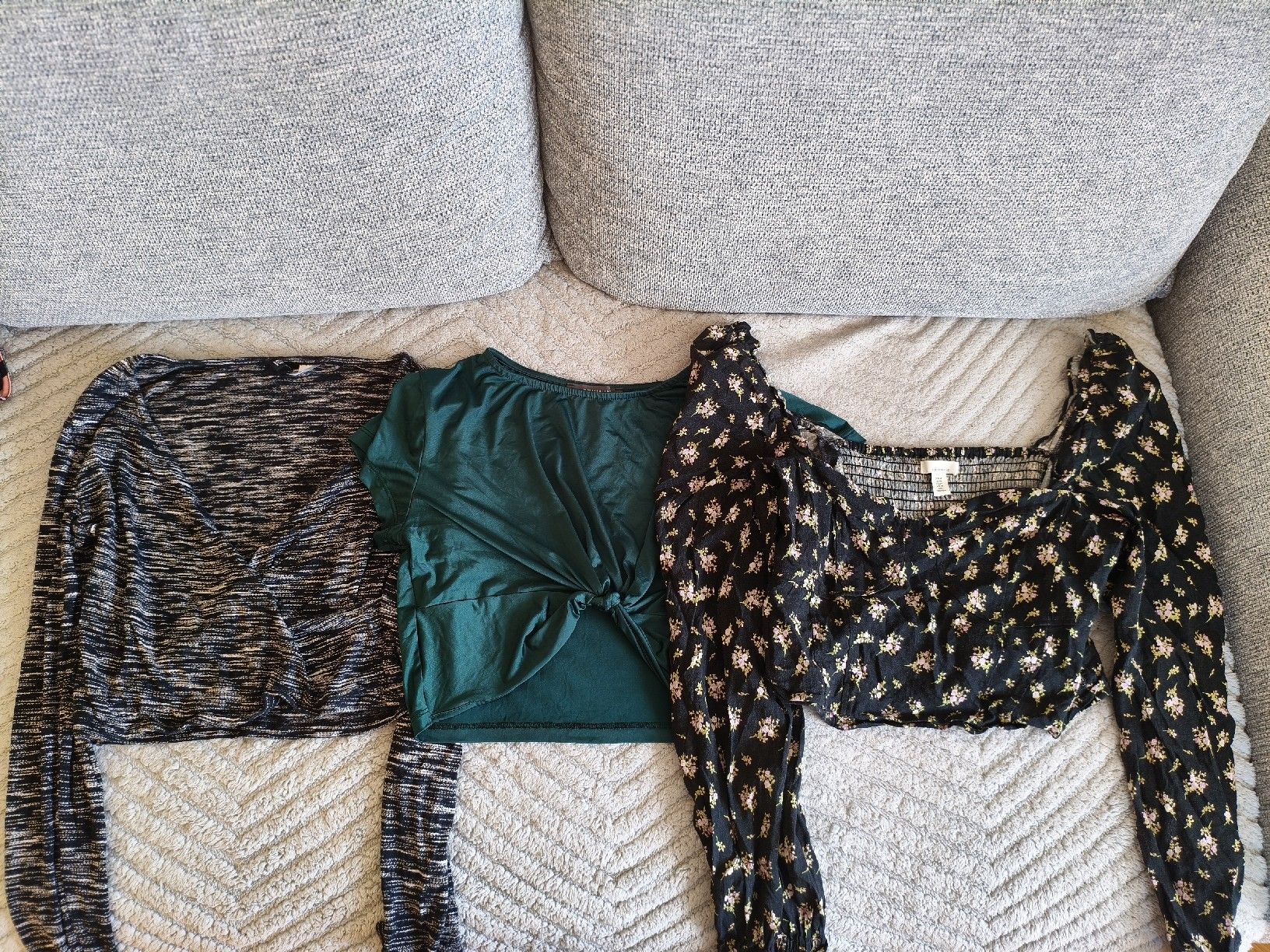 Kleiderpakete: Lot 10 hauts M – Gebraucht aus Lausanne von IseeIceasCream 3
