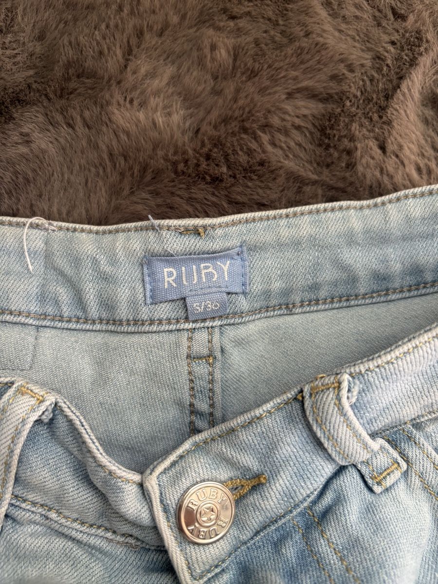 Jeans: Damen Jeans RUBY hellblau Smiley Print Grösse S/36 – Gebraucht aus Wichtrach von Re_Fit 2