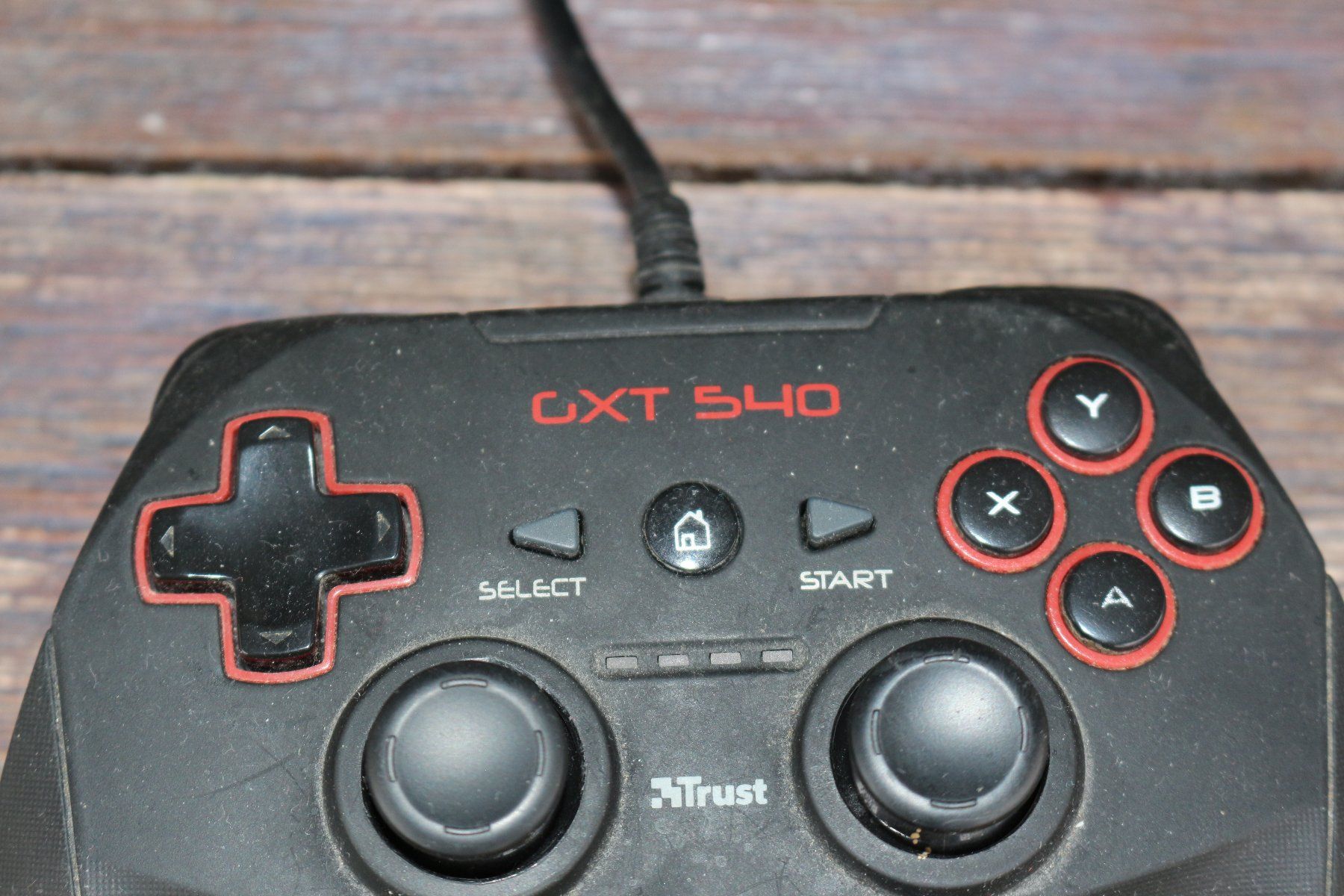 Thrustmaster Controller: Trust Gaming Wired Gamepad GXT 540 mit OVP – Usato da Roveredo GR venduto da ManolitoBoris 3