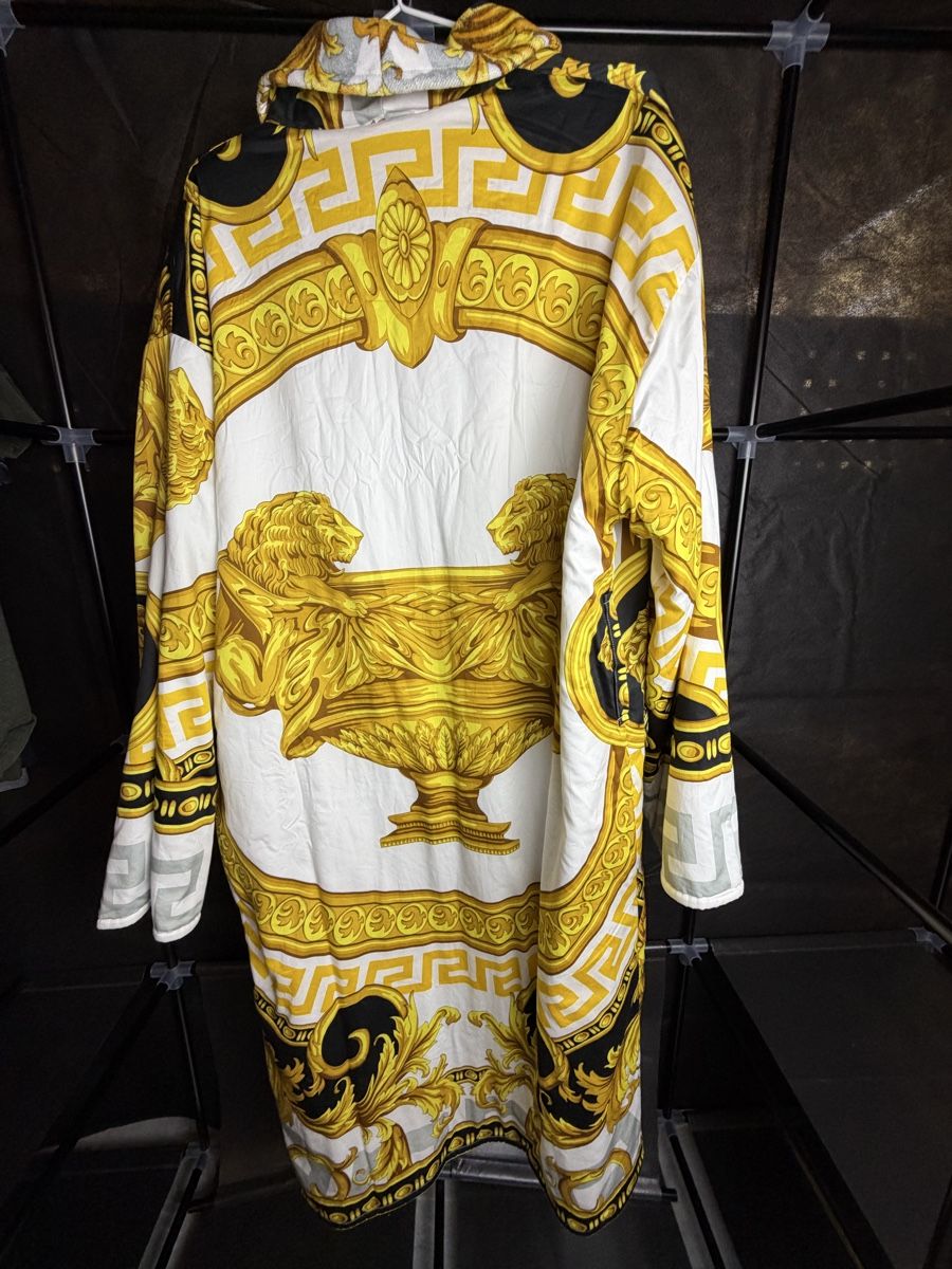 Versace Bademäntel: Versace Bademantel Gold Weiss – Neu (gemäss Beschreibung) aus Haag (Rheintal) von BNMC.store 1