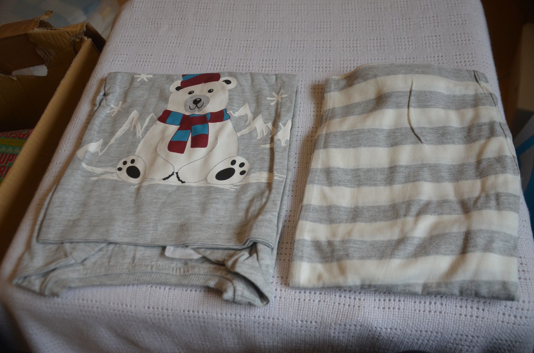Pigiama & Simili: TAILLE 140-146 - PIJAMA NEU – Nuovo e nell'imballaggio originale da Chiasso venduto da Dolly015