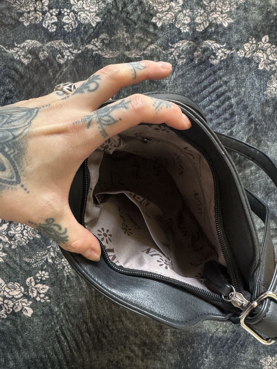 Taschen: Gothic Umhängetasche – Gebraucht aus Rüti ZH von Mysticphoenix.mel 1