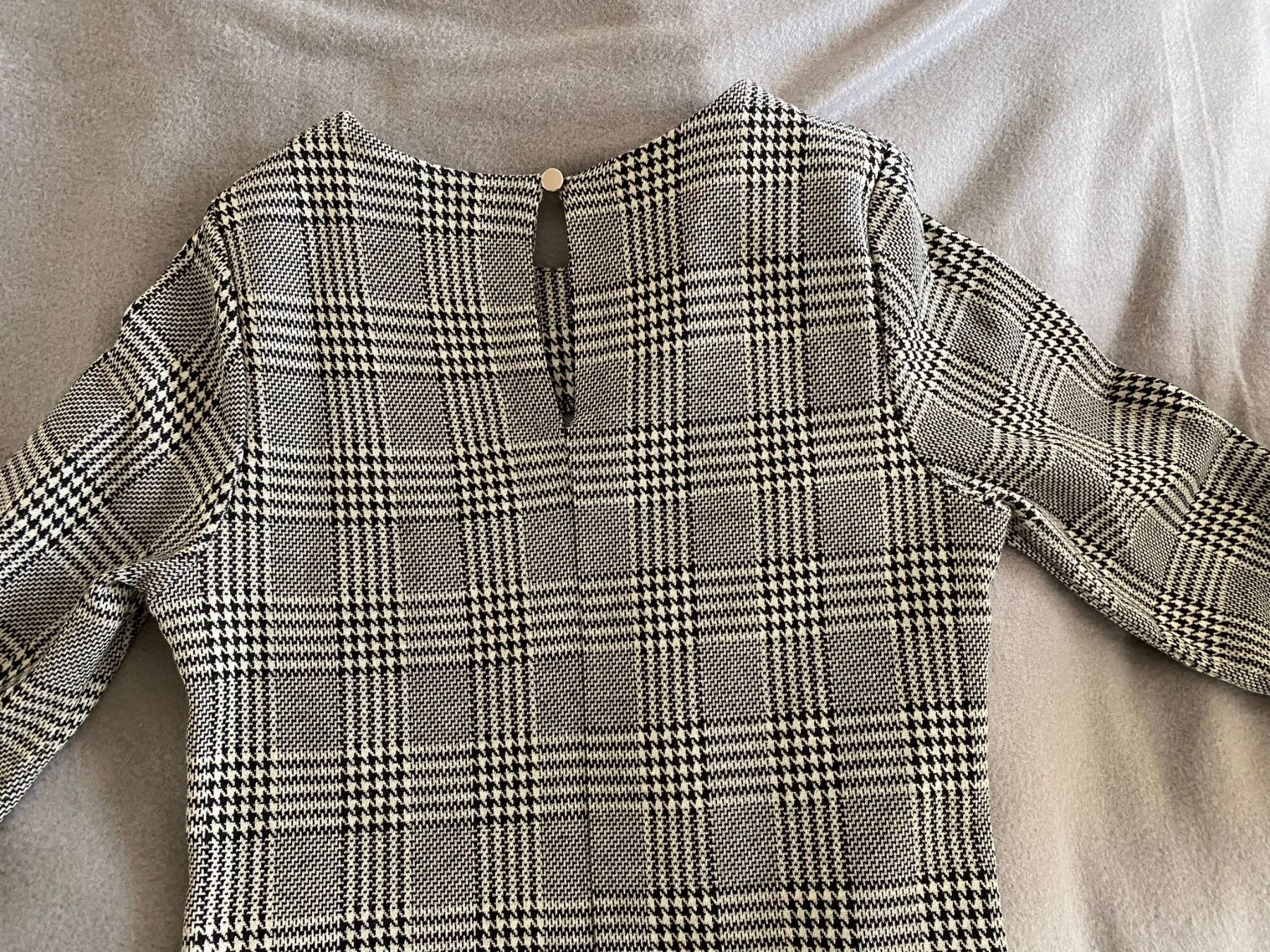 Zebra Vestiti: Robe à carreaux – Nuovo (secondo la descrizione) da Montreux venduto da Iza_81199 1