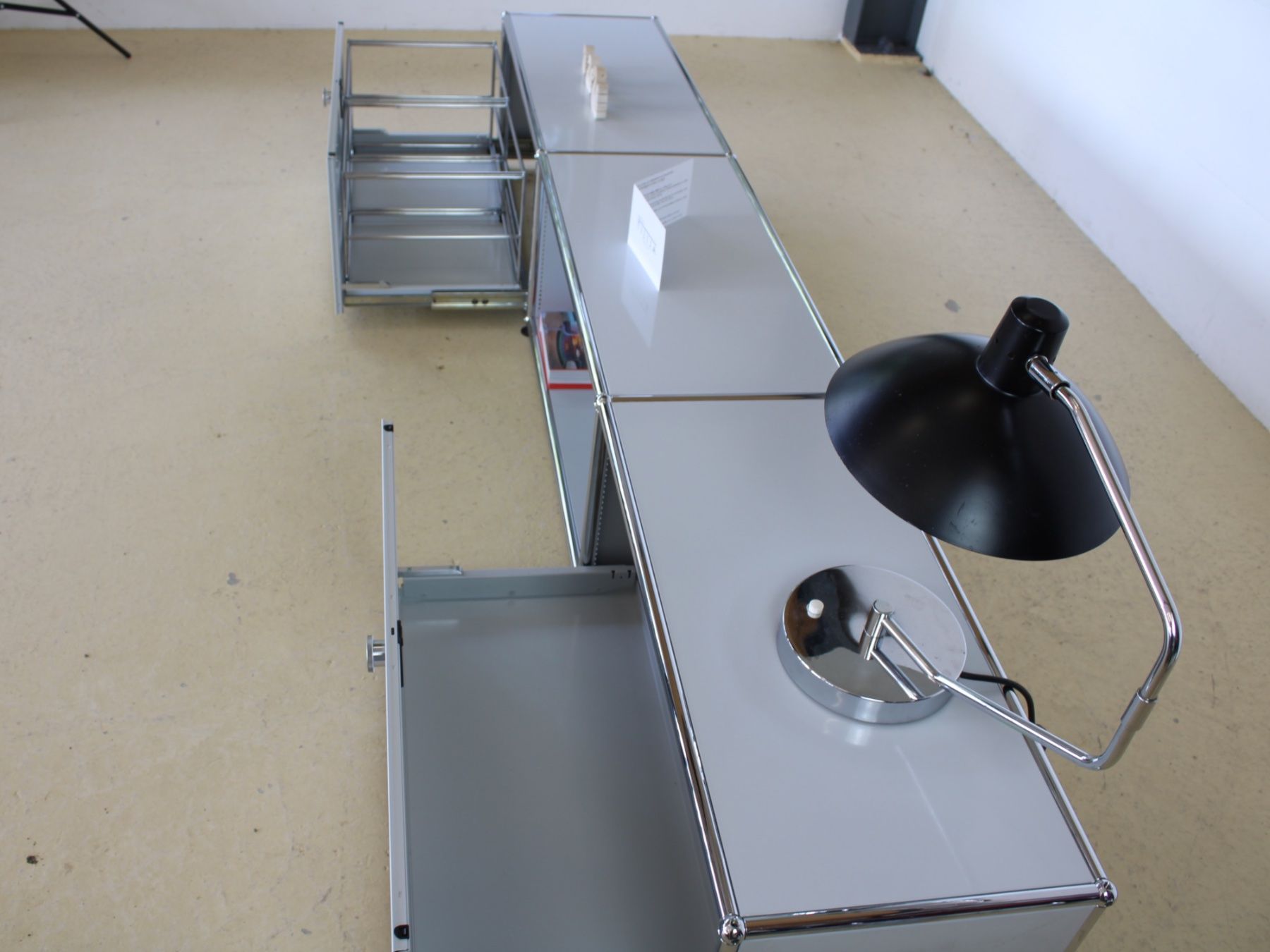 USM Kommoden: USM Lowboard in Lichtgrau – Gebraucht aus Meinisberg von atelier_TILIJA 4