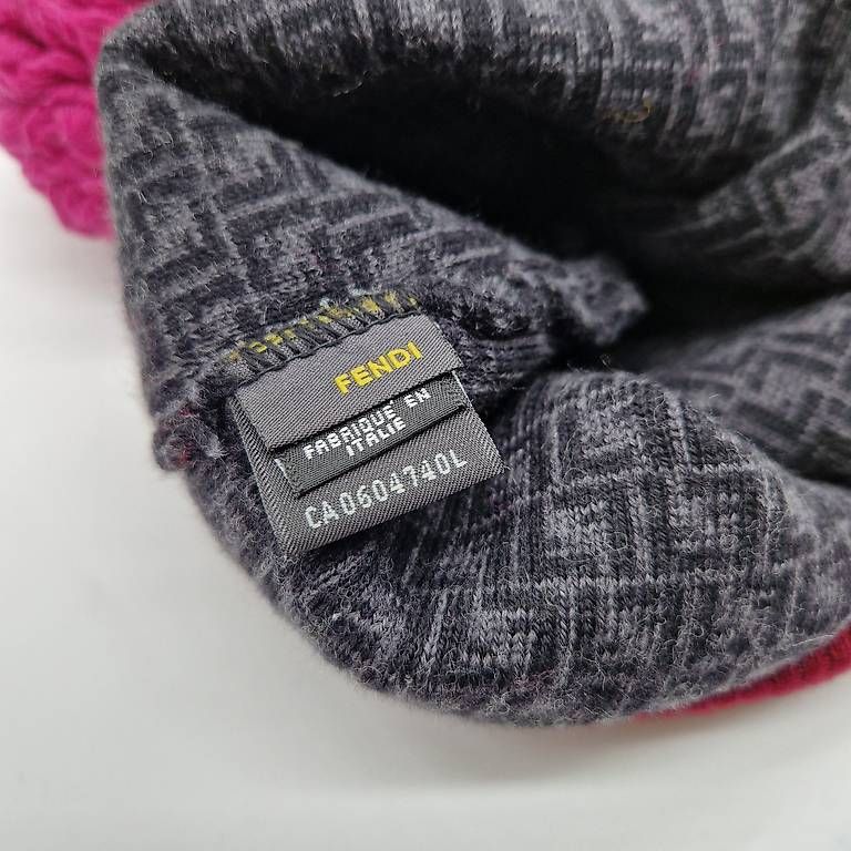 Fendi Copricapi, berretti & cappellini: Cappello Fendi lana – Usato da Corteglia venduto da ila_kz6b 3