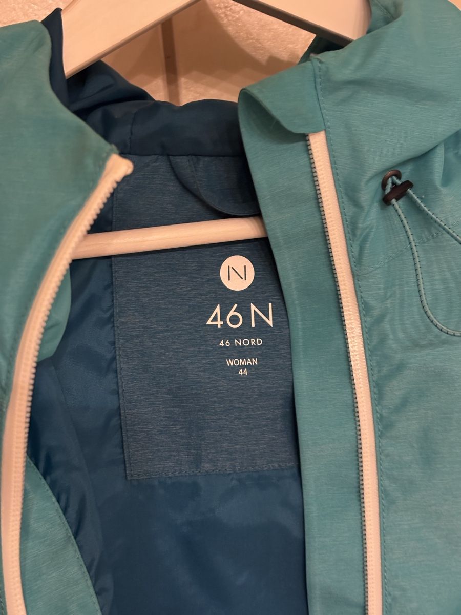 46 Nord Jacken: Regenjacke – Gebraucht aus Küssnacht am Rigi von Rs.16 1