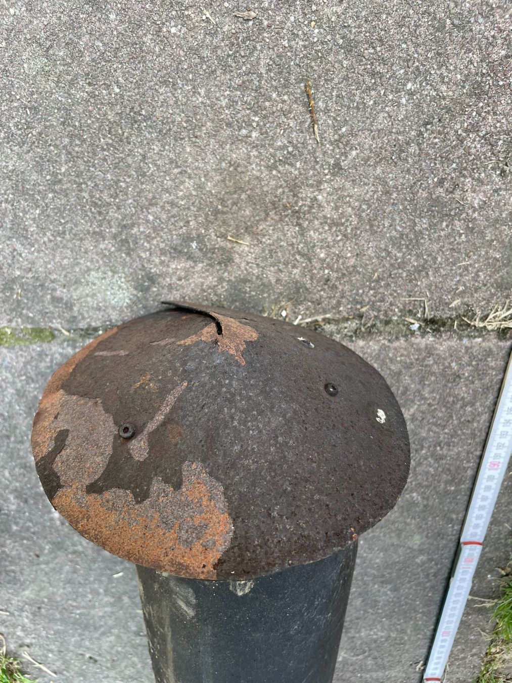 Camini: Kamin Rohr mit haube – Usato da düdingen venduto da Fresh-1 2