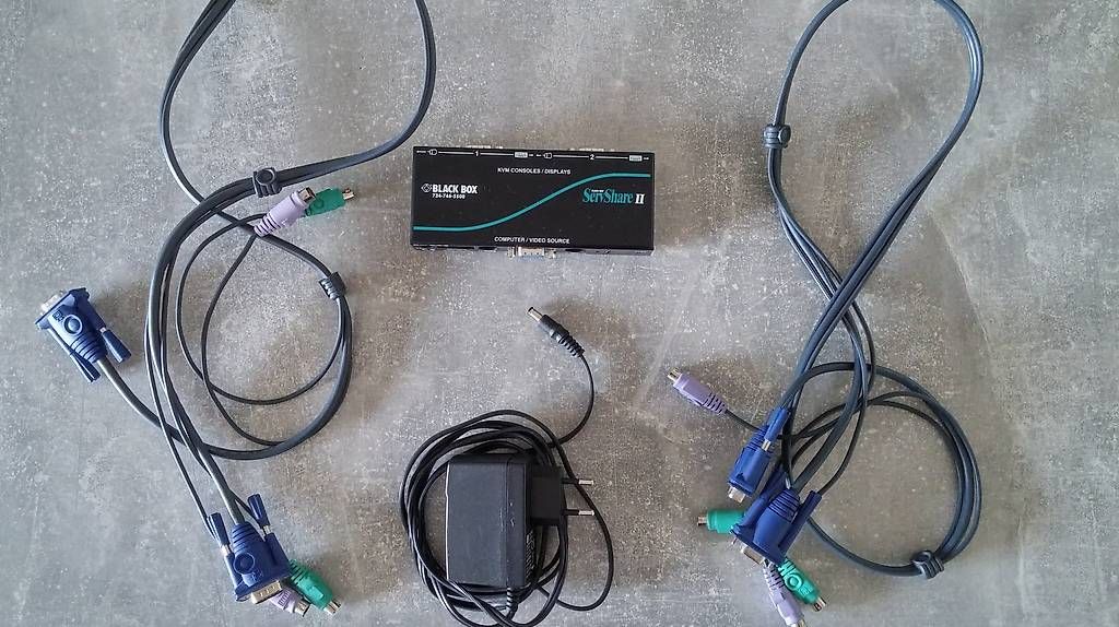 Unità & Adattatore: ServShare II KVM Switch KV221A – Usato da Berikon venduto da m1l3n 4