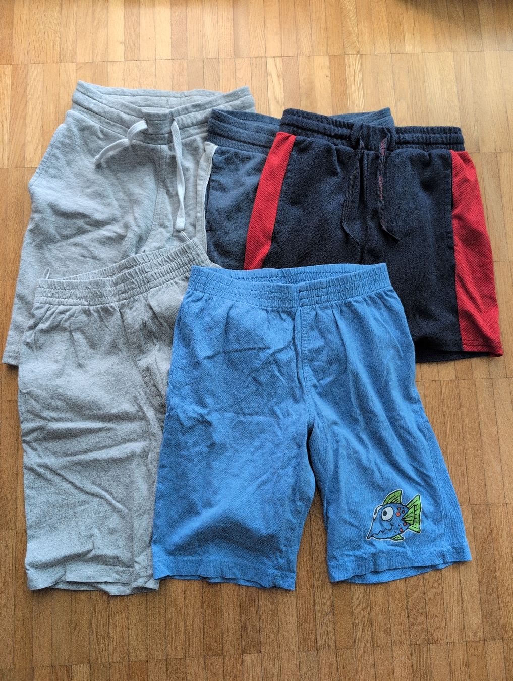 Kleiderpakete & -sets: 5 Shorts Kinder gebraucht – Gebraucht aus Schwerzenbach von _charme_