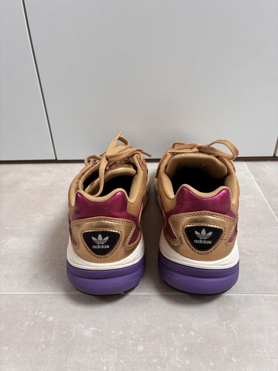 Adidas Chaussures femmes: Adidas Falcon 38 2/3 – D'occasion à Ascona par evam81 2