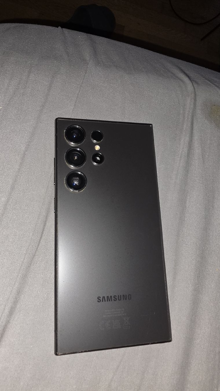 Samsung Handys / Smartphones: Samsung S24 Ultra 512gb – Gebraucht aus Luzern von wak_r2l2