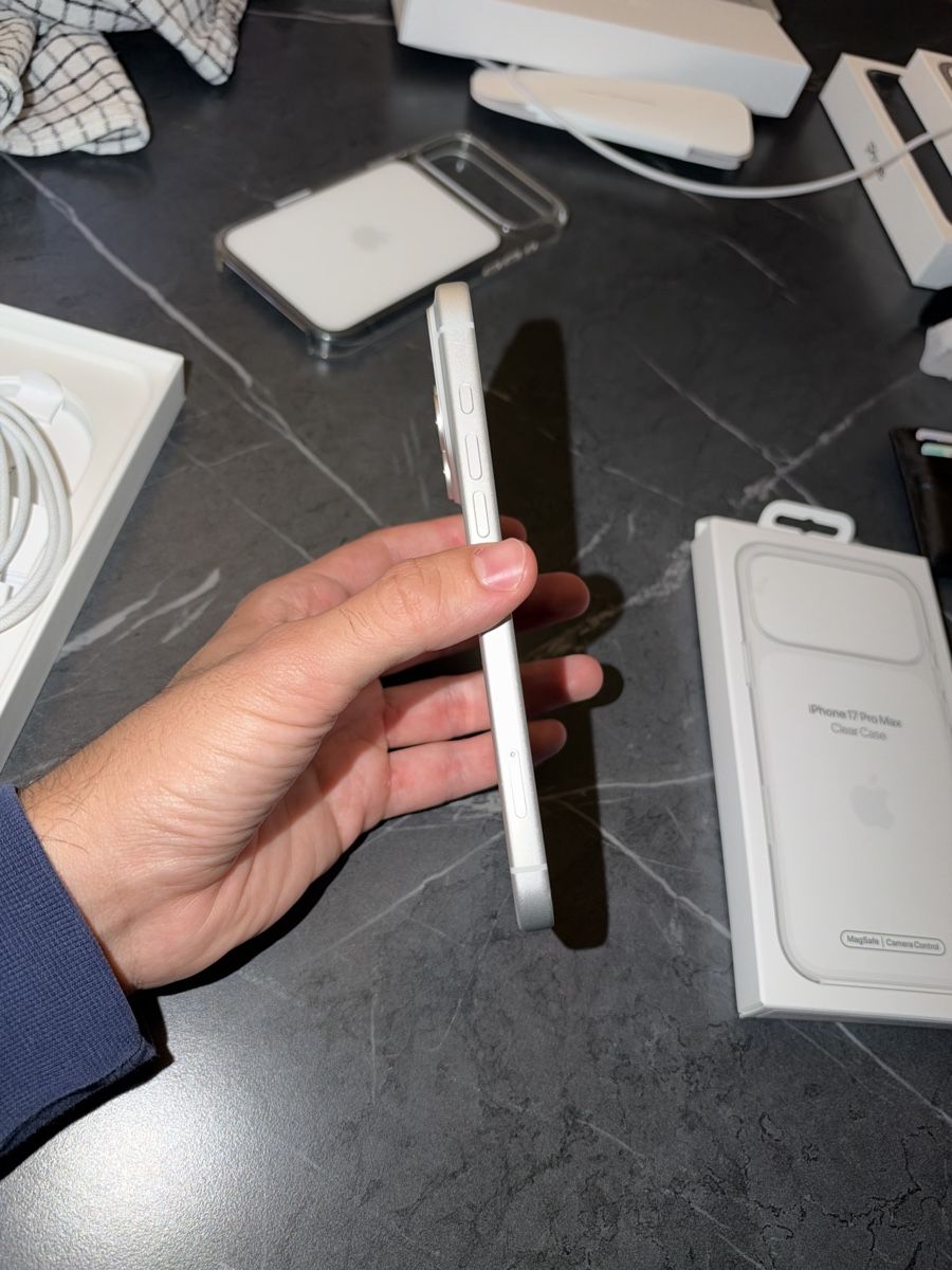 Apple Telefoni cellulari / Smartphones: Iphone 17 pro max 256GB – Usato da Schlieren venduto da nmo_6tnk 3