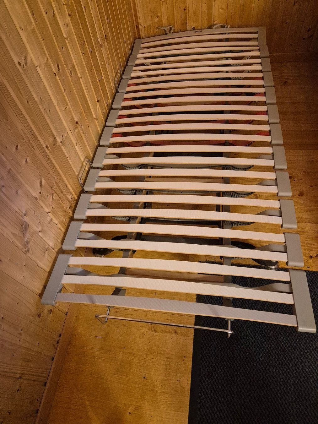 Lits: Bett mit Matratze 90x200 – D'occasion à Adetswil par Hugo54 1