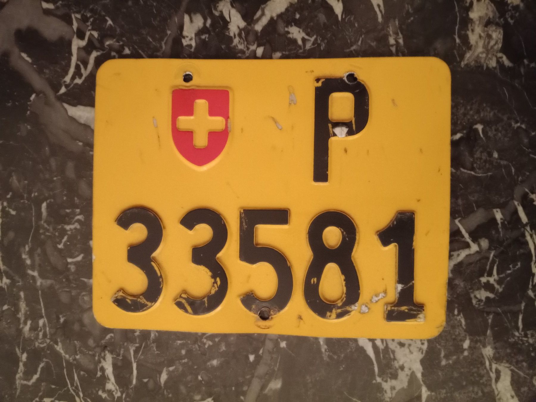 Ecriteaux: Nummernschild Mofa PTT Post 33581 ausrangiert – D'occasion à Küttigen par Melisch1000