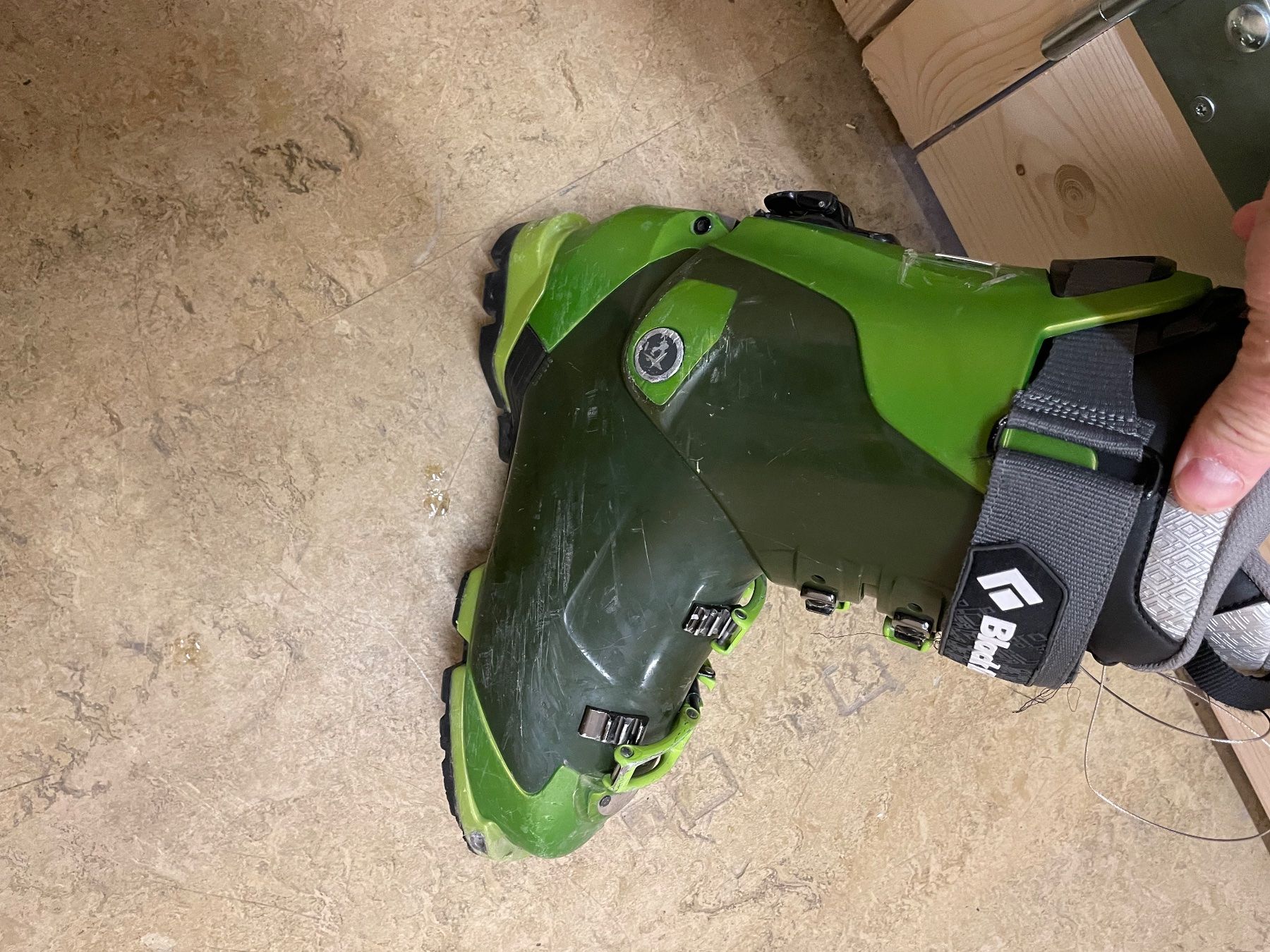 Black Diamond Scarpe da uomo: Ski Schuhe – Usato da Grand Lancy venduto da VVTrenkov 3