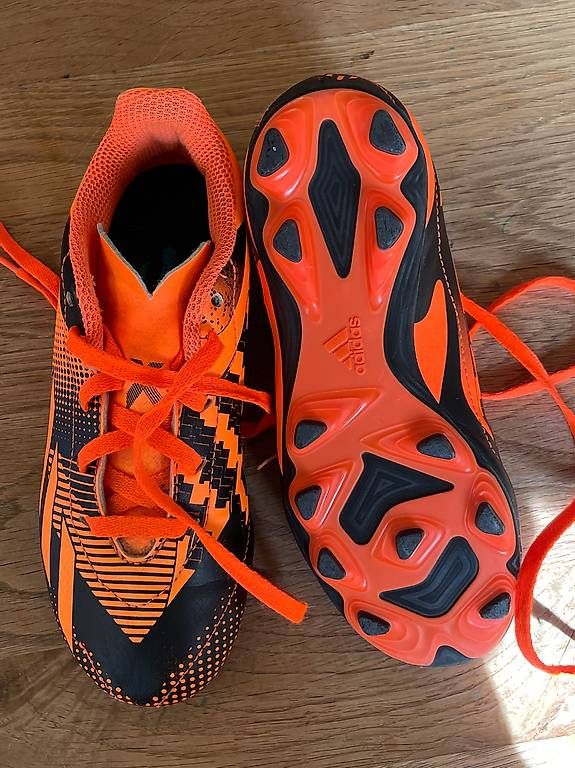 Scarpe per ragazzi: Fussballschuhe Adidas Grösse 31 – Usato da Erlinsbach SO venduto da ladenise