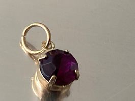 Pendentif avec pierre grenat