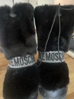 Bottes fourrées LOVE MOSCHINO noires taille 39 bon état