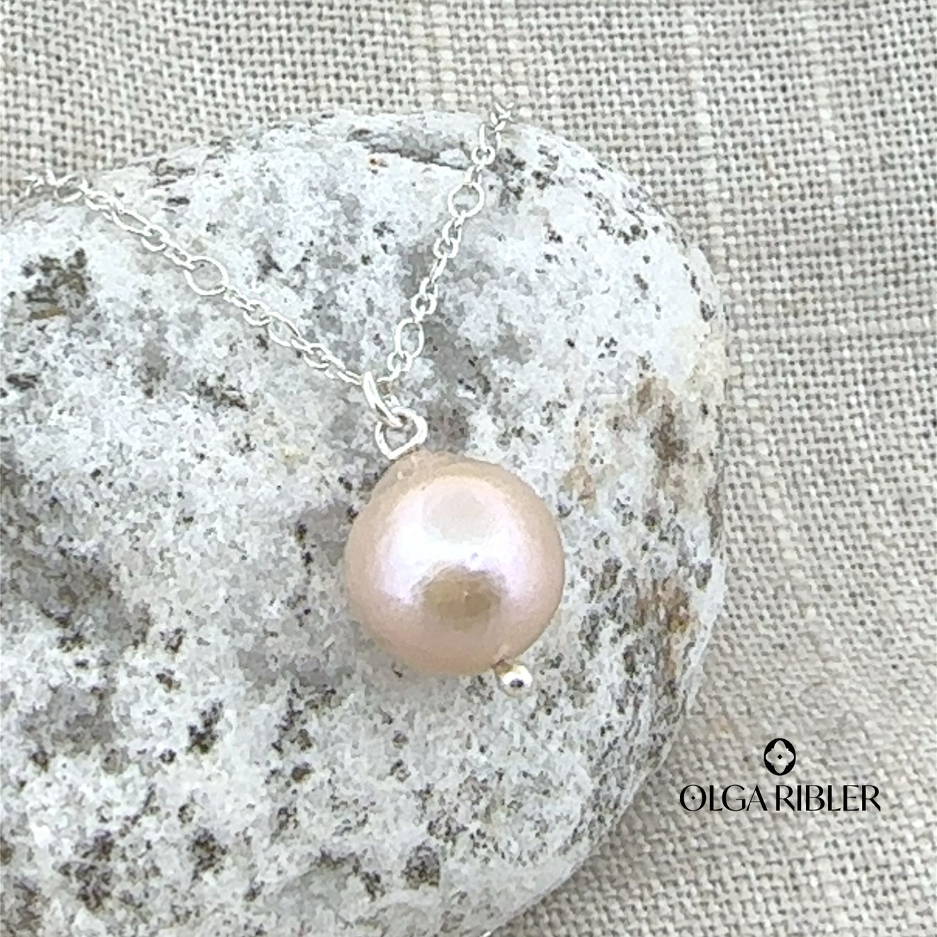 Olga Ribler Ketten: Silberkette fein 2 mm mit Süsswasser Perle 45 cm – Neu (gemäss Beschreibung) aus Luzern von Schmuckoutlet 2