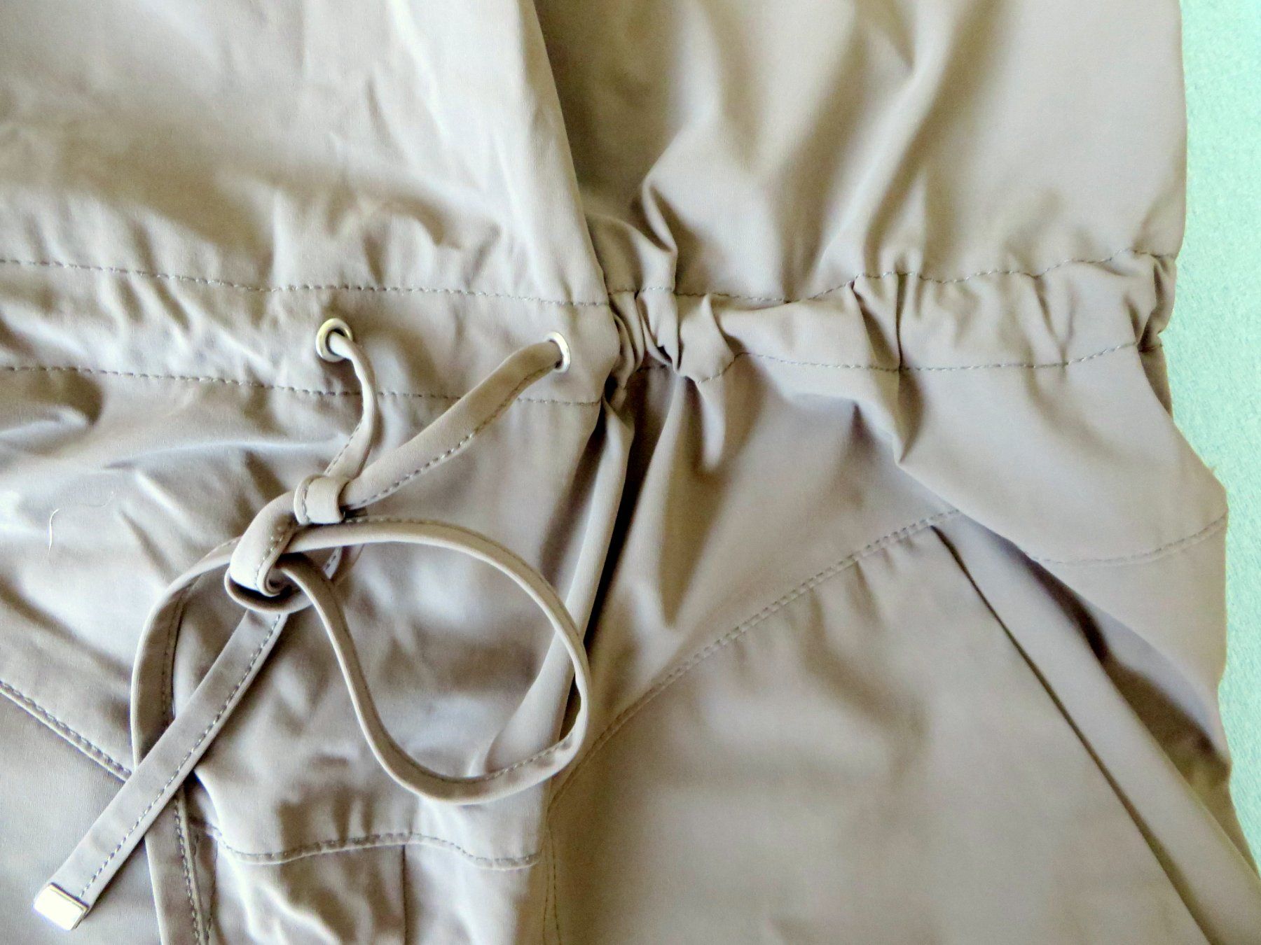 Raffaello Rossi Tute: Raffaello Rossi Jumpsuit, taupe – Usato da Ebmatingen venduto da Paradisee 4