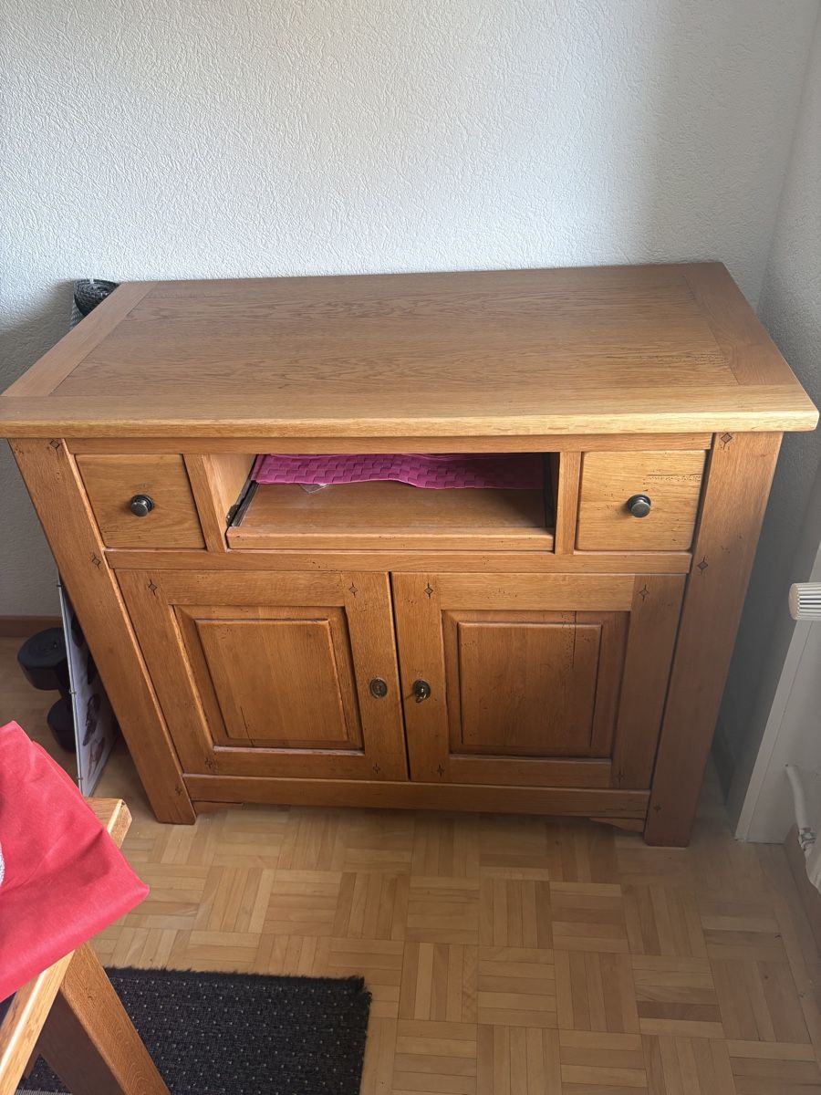 Set di tavolo e panche: À vendre salle à manger table extensible – Usato da Fribourg venduto da titane12 2
