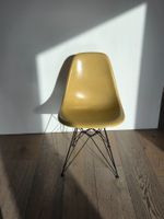 Vitra und eames chair