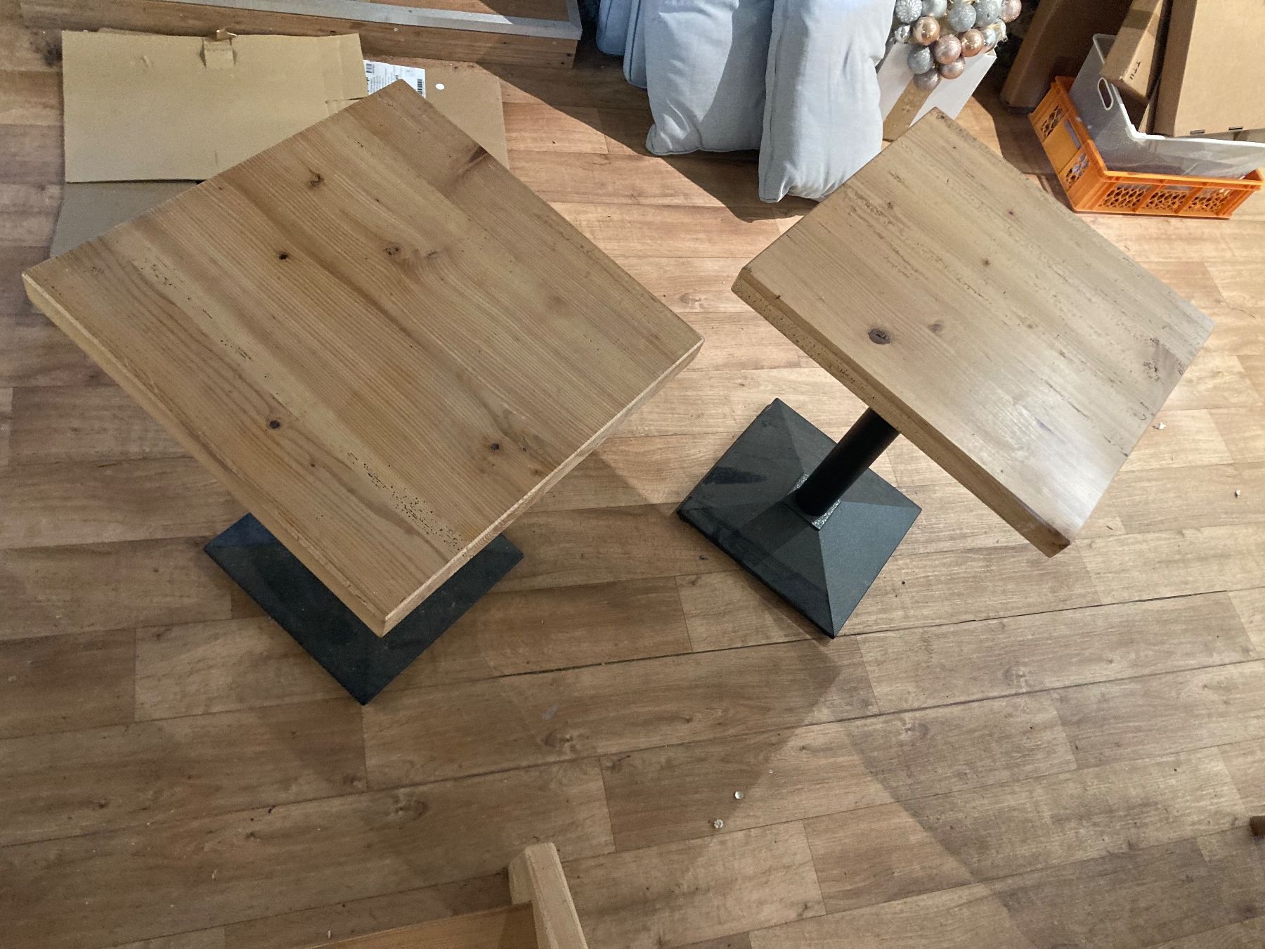 Tables: Table de bistrot – D'occasion à Delémont par SandrineKoller 2