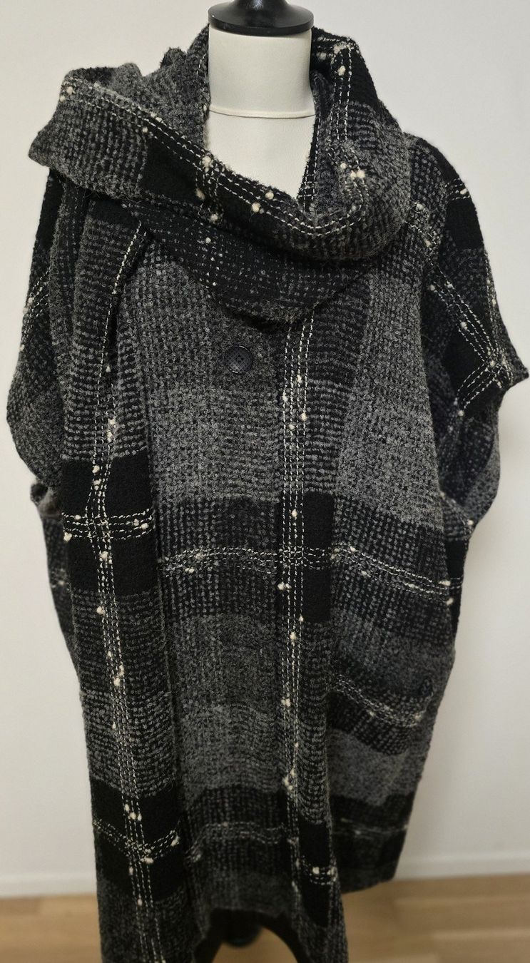 Autres vêtements femmes: Poncho-Cape Schurwolle neu – Neuf (Voir description) à Bergdietikon par ewa1005 4