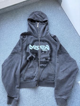 Zipper Review