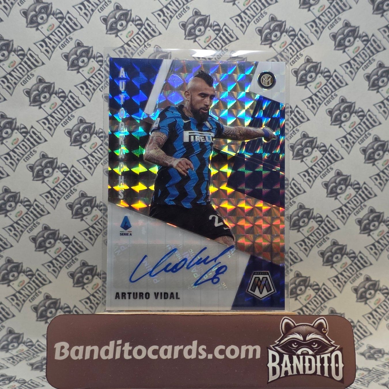 Topps Sammelbilder & Trading cards: Panini Mosaic Arturo Vidal auto - Inter topps – Gebraucht aus Liebefeld von Banditocards