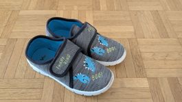 Hausschuhe Kinder Vty Grösse 30 Dino grau guter Zustand