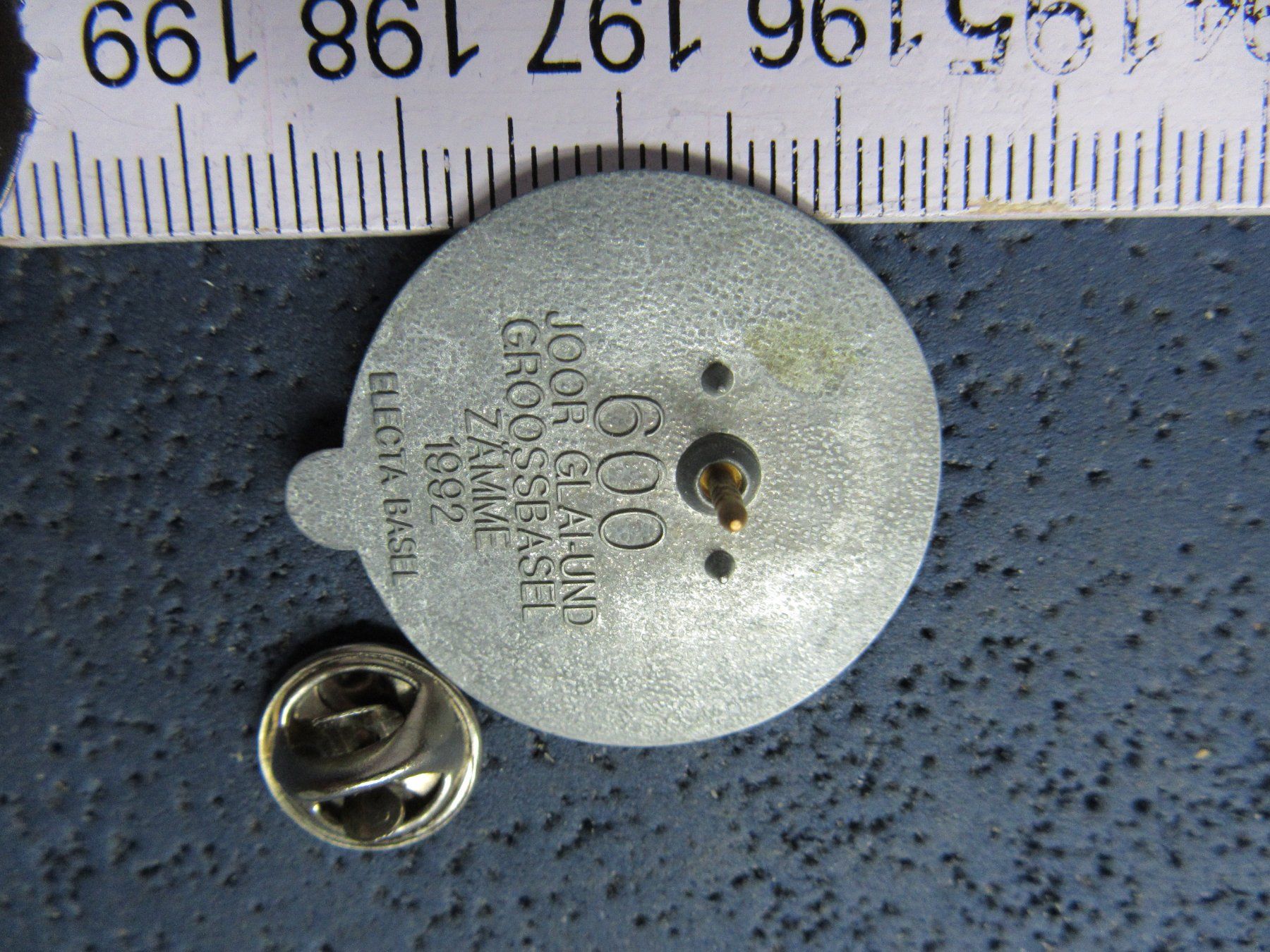 Basler Placchette & Badge: BASEL 600JAHRE UELI PIN – Usato da Ettingen venduto da Hausi4711 1
