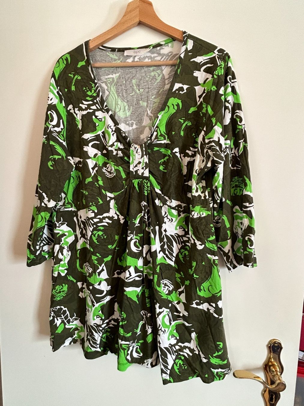 Tuniche: Tunika, Gr. 48/50, Camouflage – Usato da Winznau venduto da Sandhya