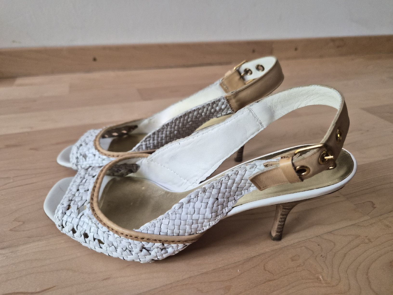 Miu Miu Scarpe da donna: MIU MIU sandals – Usato da Pully venduto da belleisa01 2