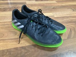 Hallenschuhe Adidas Messi 16.4 schwarz-grün, Grösse 41 1/3