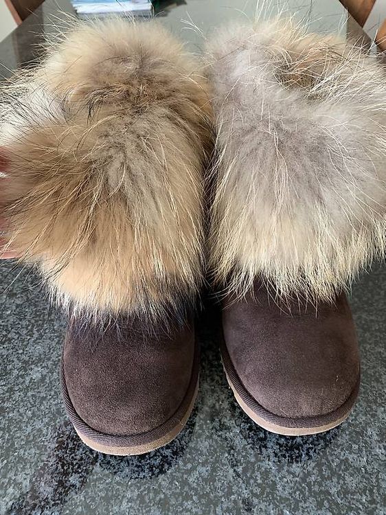 Ugg Damenschuhe: UGG Australia Stiefel, 1x getragen – Neu (gemäss Beschreibung) aus Stäfa von Flimppi 1