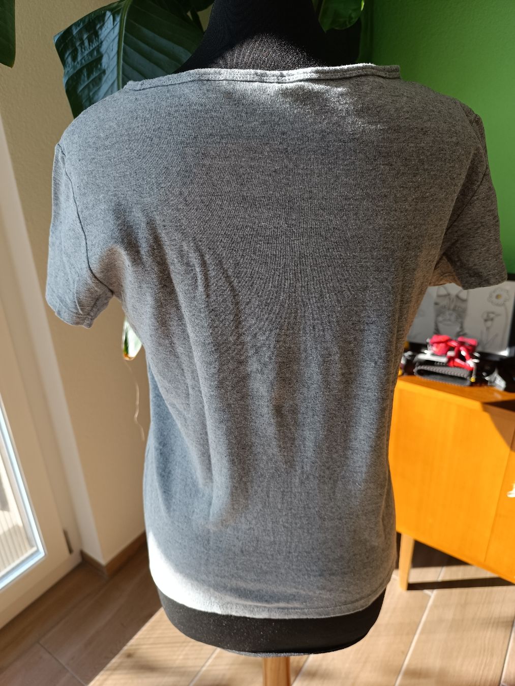 Levi's T-shirt: Shirt von Levis – Usato da Wolfwil venduto da SecondOwner 2