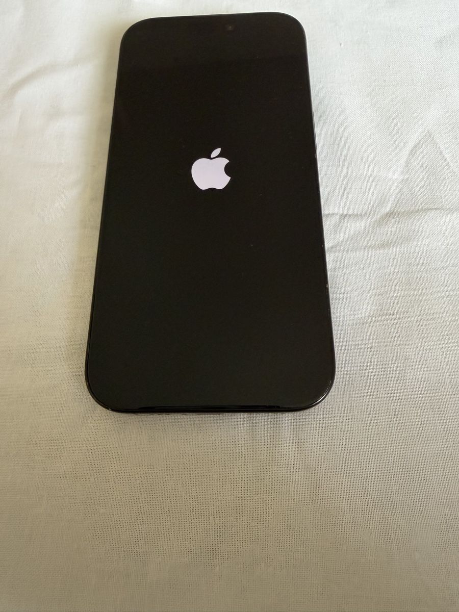 Apple Telefoni cellulari / Smartphones: iPhone 16 Pro, 128 GB – Usato da Mellingen venduto da raf_9xvk