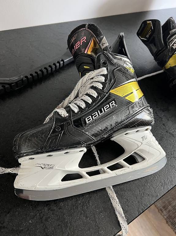 Bauer Schlittschuhe: Schlittschuhe Bauer Supreme Ultrasonic Grösse 7 – Gebraucht aus Arlesheim von FS_79 3
