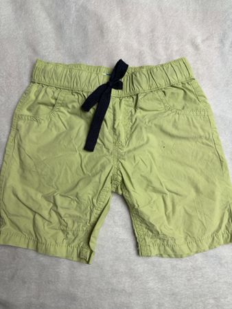 Shorts Topolino hellgruen mit Gummizug Groesse 104