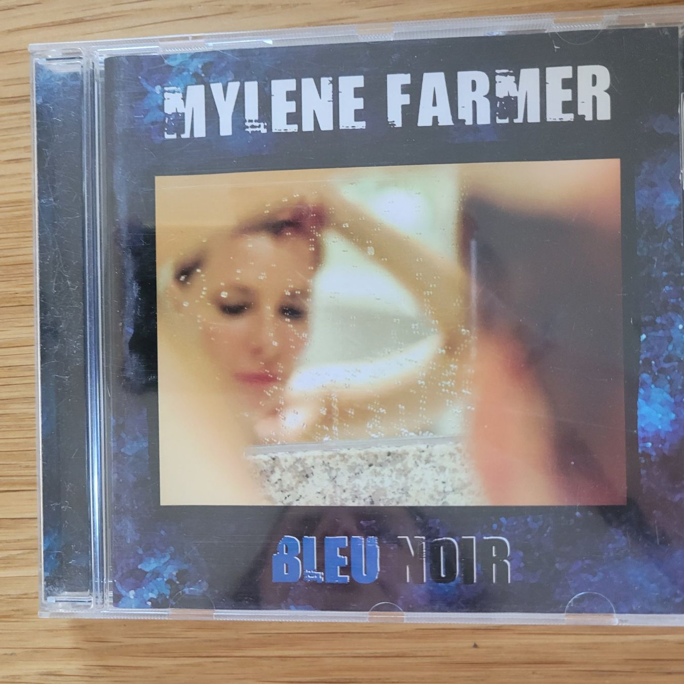 CD: CD Mylène Farmer Bleu Noir – Usato da Biel/Bienne venduto da Destockweb